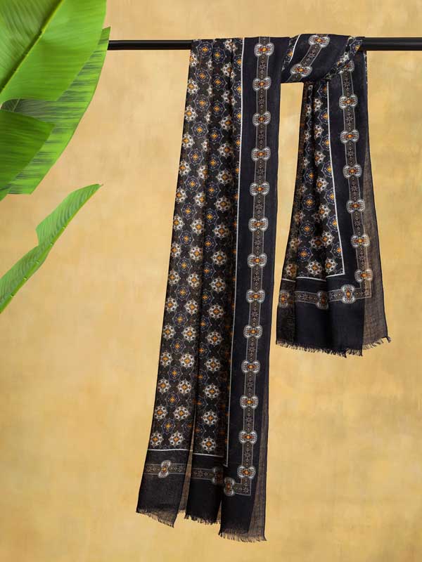 Medallion Merino Wool Twill Mens Scarf - Navy