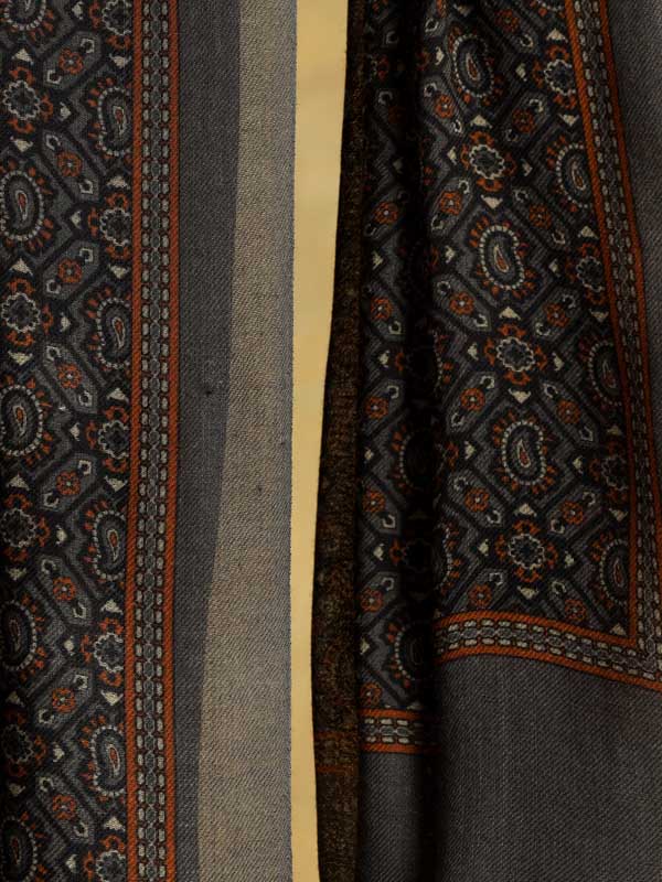 Petit Paisley Classic Mens Wool Stole -Squash Grey